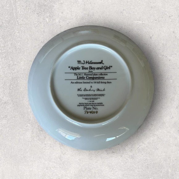 M.I Hummel “ Apple Tree‎ Boy and Girl” from Little Companions - Picture 3 of 3